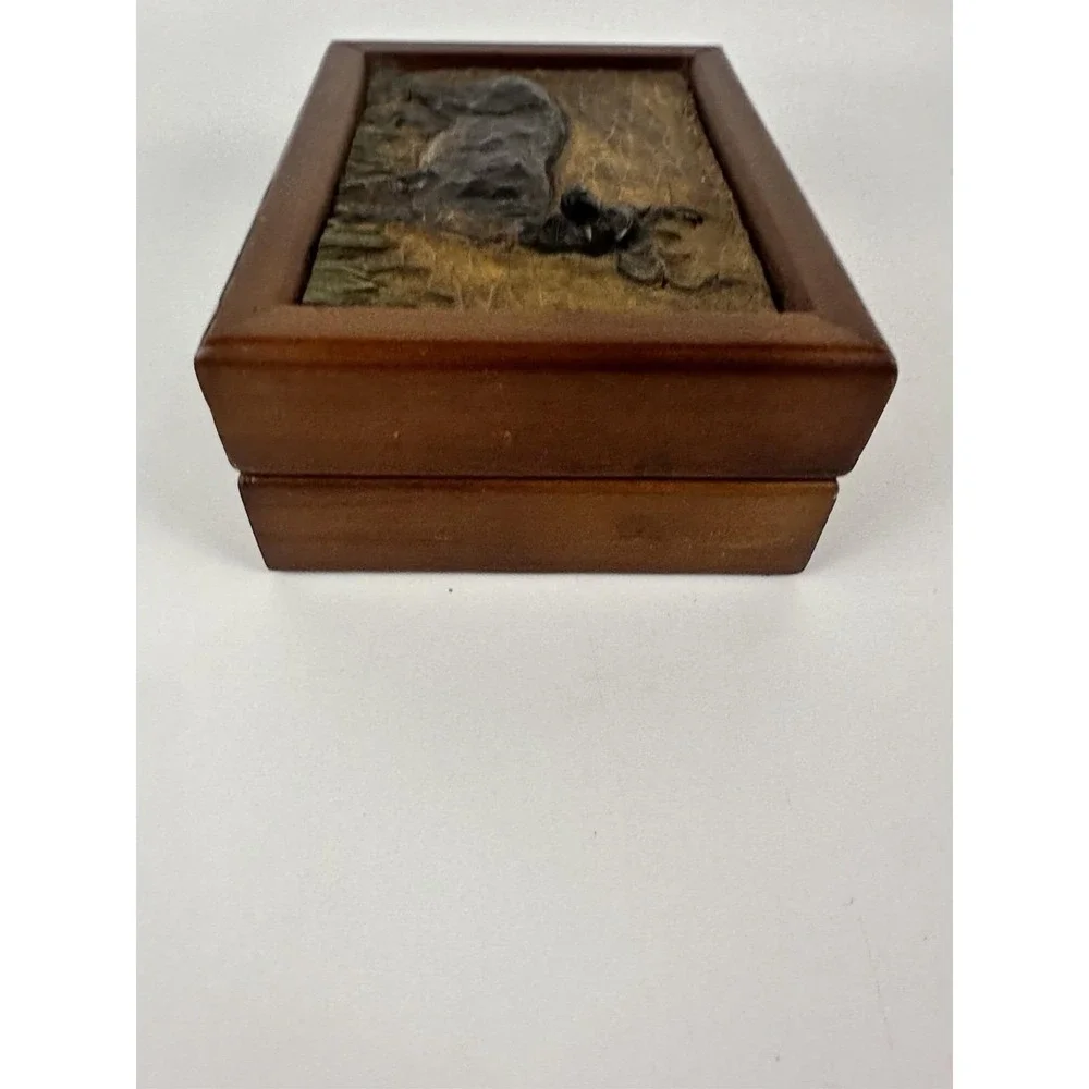 Evergreen 2001 Wooden Keepsake Box Deer Buck Relief Rustic Lodge Cabin Decor